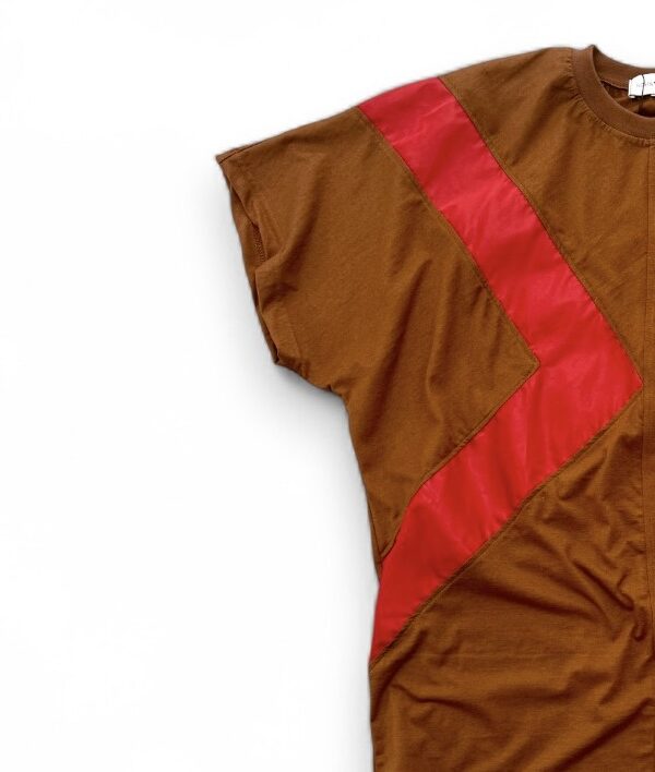 Triangle T- Shirt Brown with Red